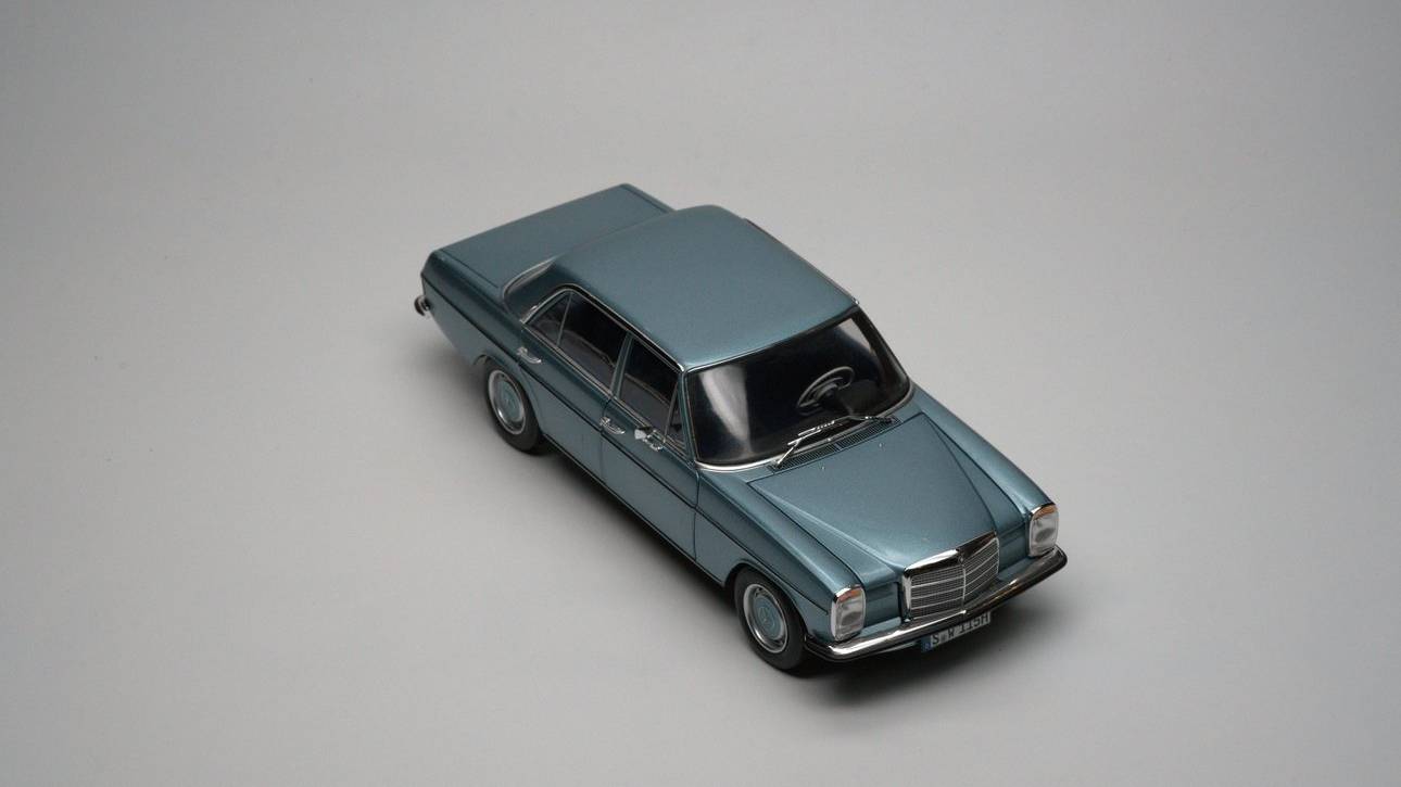 Mercedes-Benz 250 (W114)