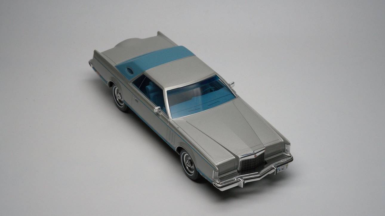 Lincoln Continental Mark V